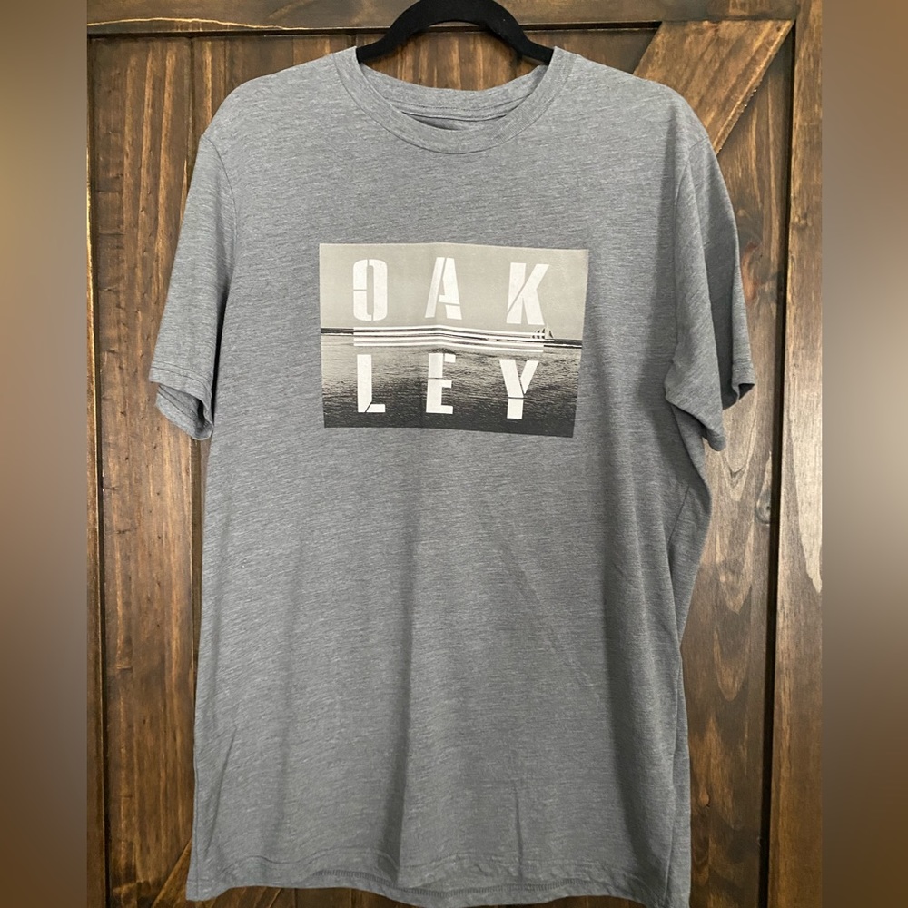 Oakley T Shirt